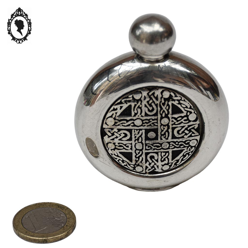 Flacon miniature circulaire en métal flasque de hanche celtique alcool ou parfum St Justin