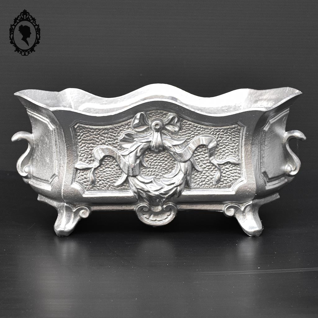 Jardinière ou cache pot en fonte argent grise ancienne