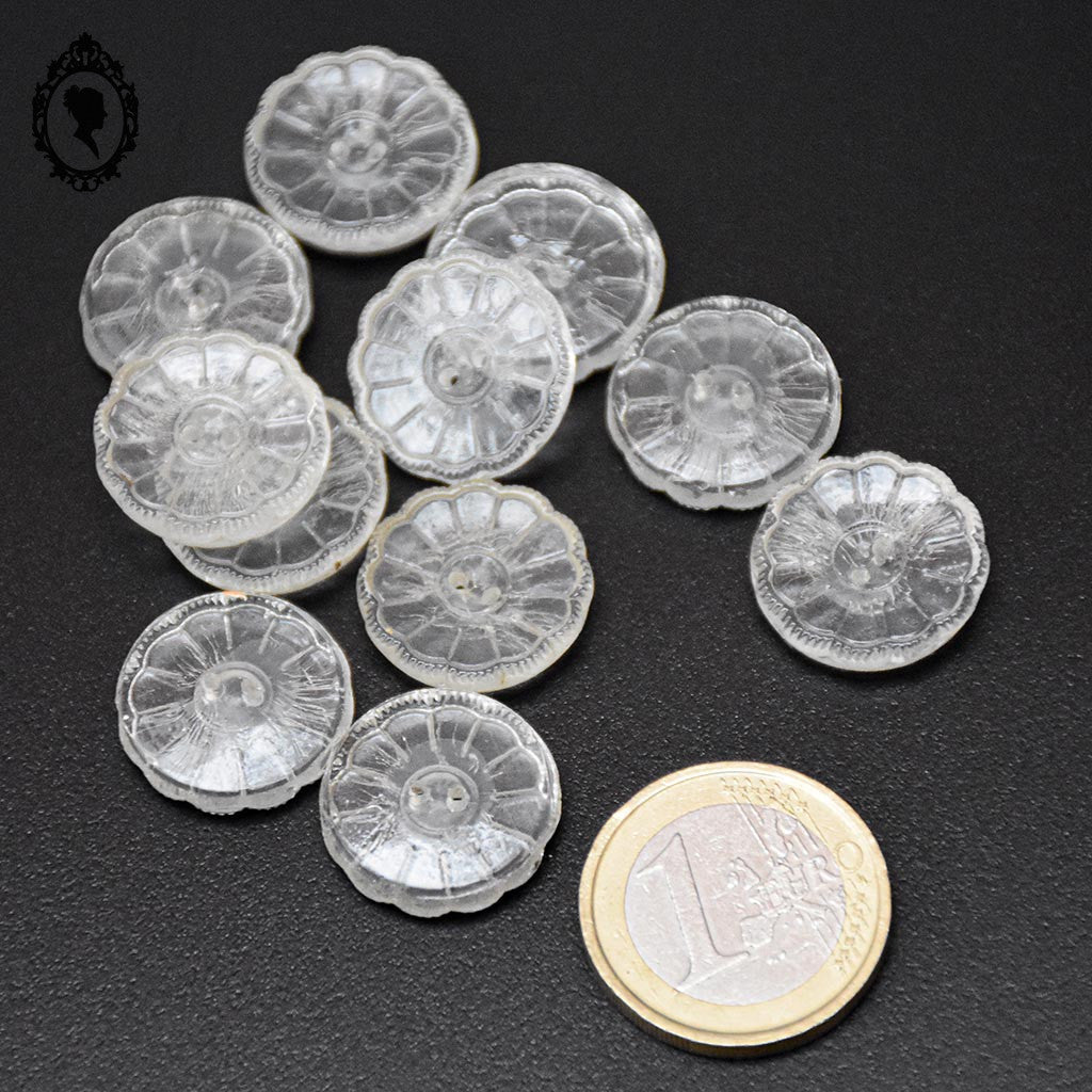 Lot 11 boutons fleur en verre blanc transparent festonnés D 1,8 cm 18 mm anciens