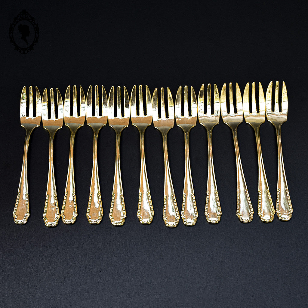 Lot 12 couverts petites fourchettes métal or doré rang de perles vintage