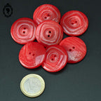 Lot 7 gros boutons plats ronds rouge D 2,7 cm vintage