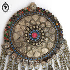 Pendentif collier ethnique antique nomade en métal vintage ancien H 18,5 cm
