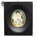 Petit cadre miniature portrait médaillon femme élégante sur ivoire La cruche cassée grecque ancien