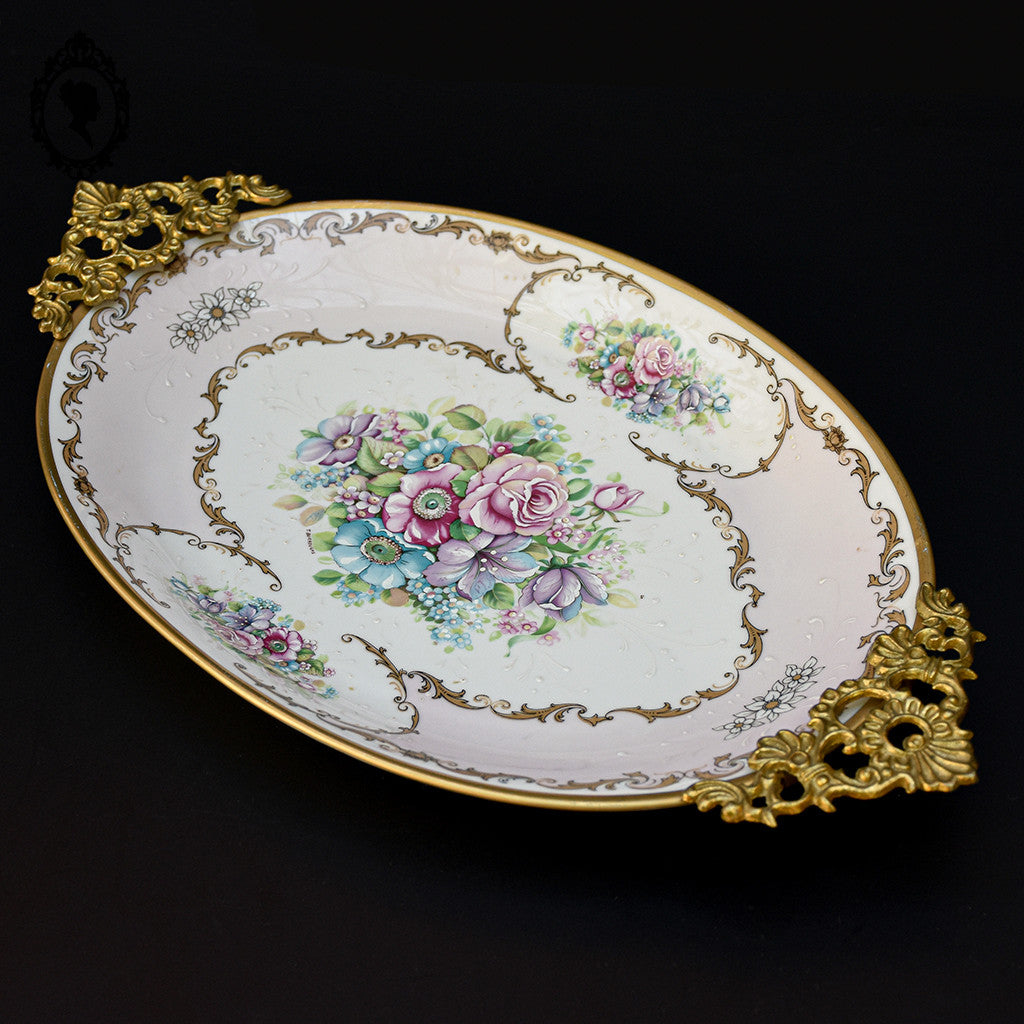 Romantique plat ovale fleuri porcelaine de Limoges rose poignées laiton Burroughs ancien