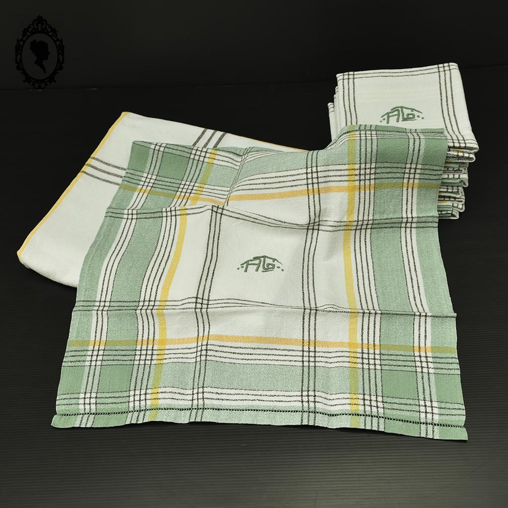 Service 12 serviettes et nappe écossaises vertes jaune lettre monogramme AG AE vintage