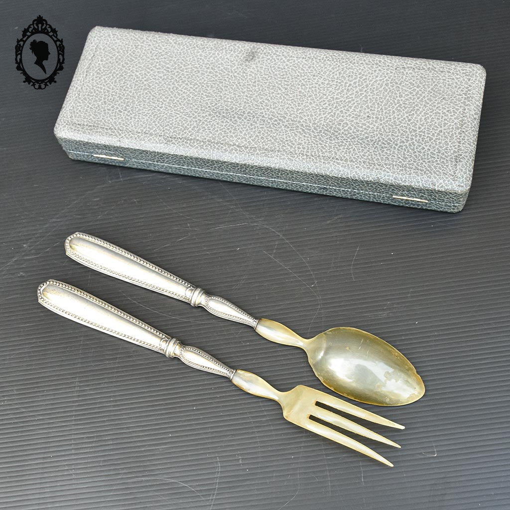 Service de couverts à salade métal argenté résine ancien à détourner
