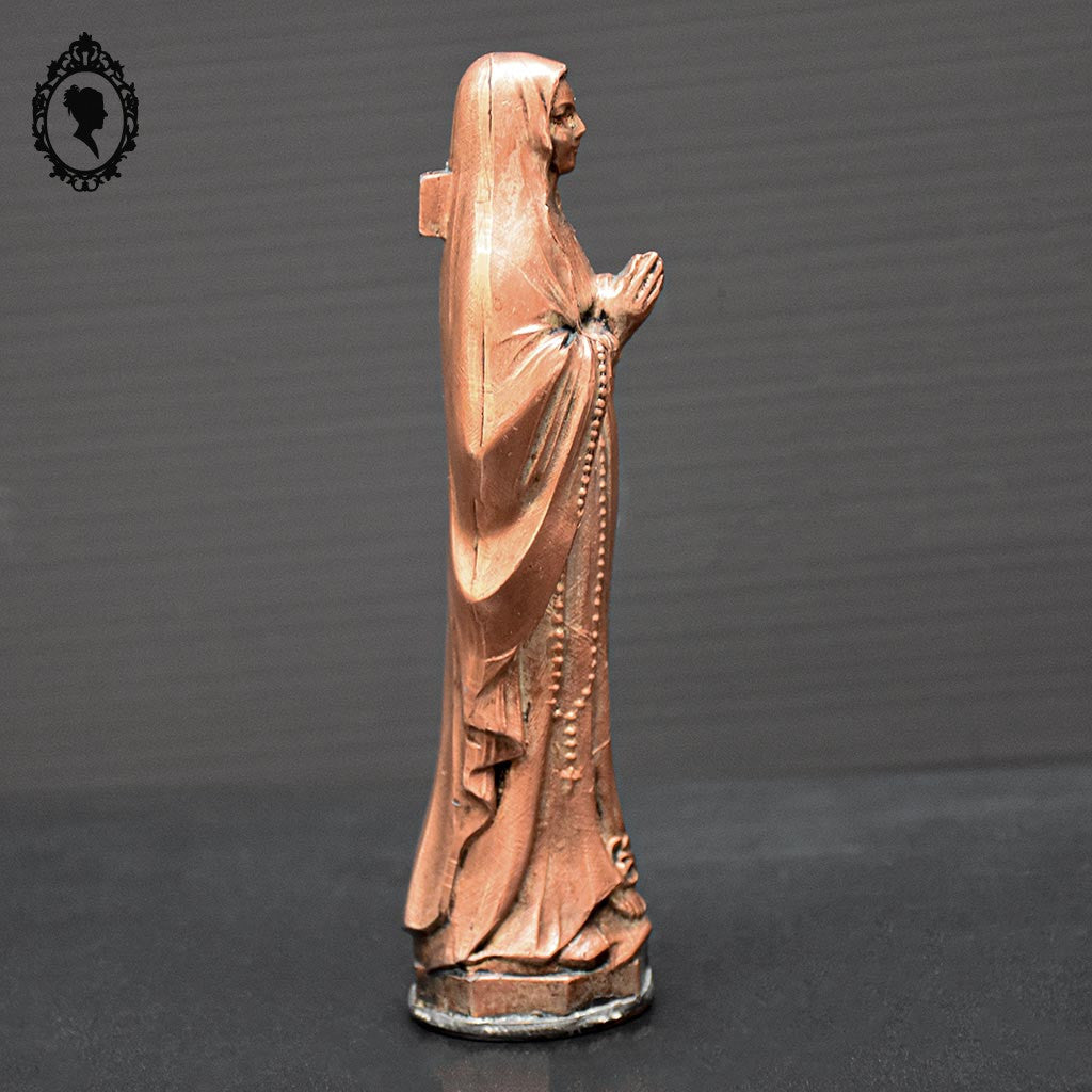 Statue Vierge Marie en métal orange objet religieux ancien vintage H 15 cm