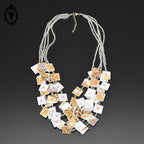 Superbe collier perle nacre carré beige irisé multi rangs 5 rangs