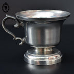Tasse timbale piédouche avec anse en étain vintage