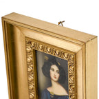 Petit cadre doré à la feuille d’or – Portrait de femme – 15,2 × 13,2 cm