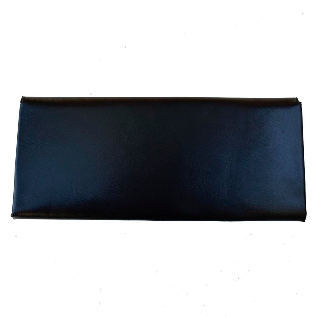 Pochette vintage noire en skaï à détails dorés – Élégance rétro