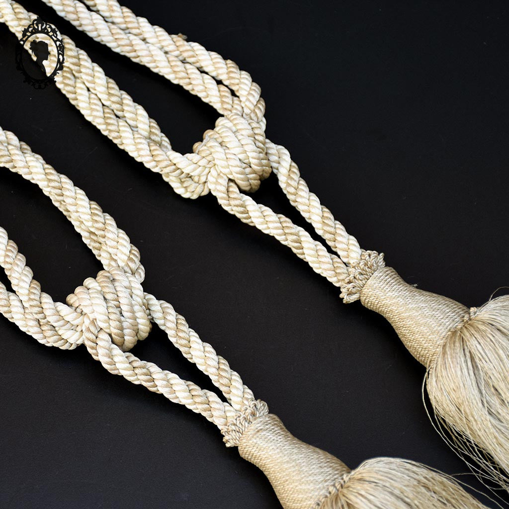 2 embrasses pompon gland de clé cordon beige passementerie pour rideau