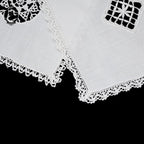 2 napperons brodés lin blanc presque carré 18 cm vintage