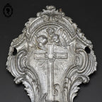 Bénitier avec croix et anges gris argenté en métal régule ancien