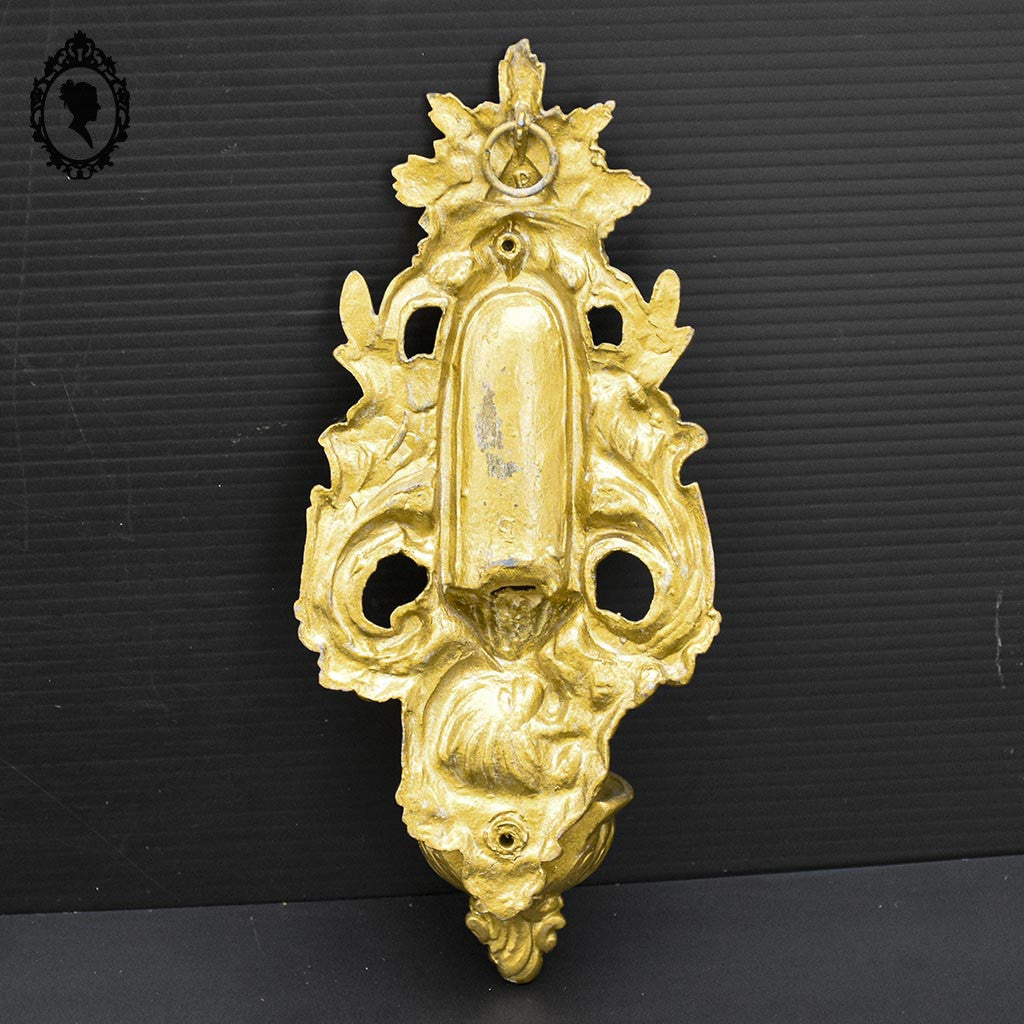 Bénitier en métal doré régule Vierge et l’enfant ancien