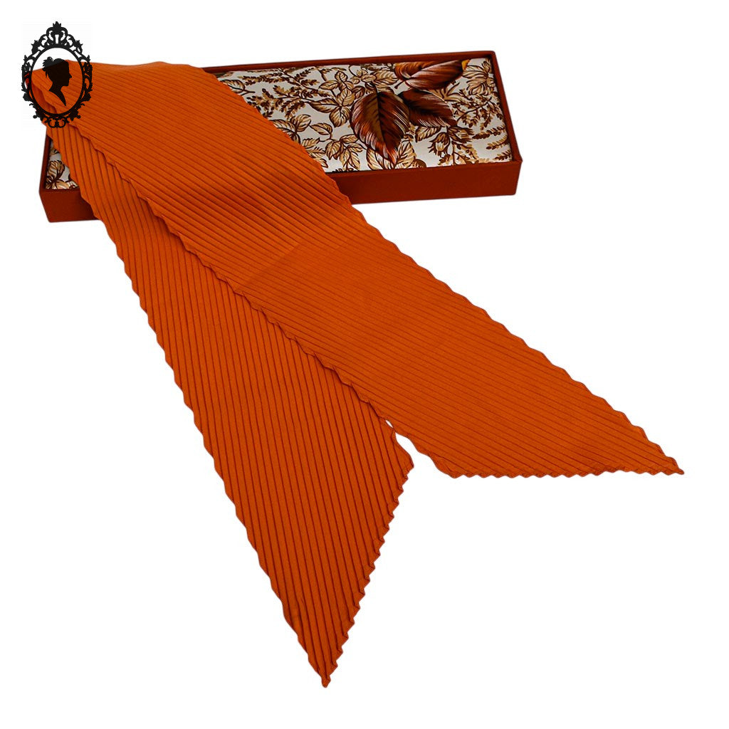 Boîte à gants foulard orangé rectangulaire carton tissu avec un foulard vintage