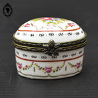 Boite à pilule porcelaine blanche fleurie rose « Porcelaine Art » vintage