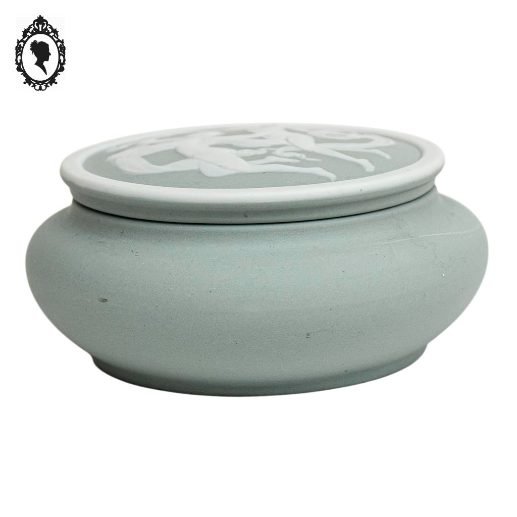Bonbonnière ancienne ronde boîte porcelaine biscuit vert tendre blanche fées