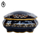 Bonbonnière signée T Limoges boîte porcelaine carrée bombée bleu doré vintage