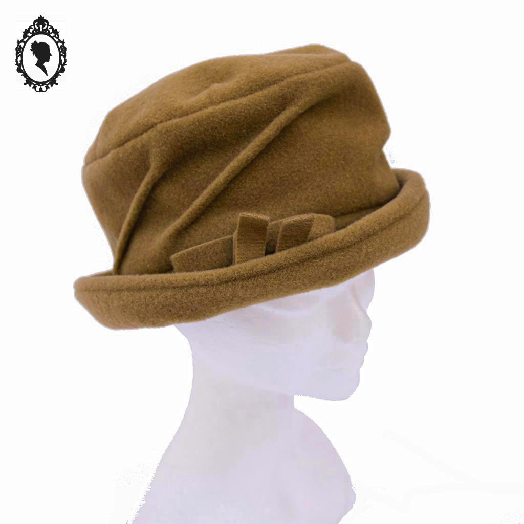 Chic Chapeau femme polaire beige camel forme cloche NEUF Taille S M 55 - 56 cm