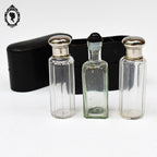 Écrin composé de 3 flacons anciens pharmaceutiques collection voyage