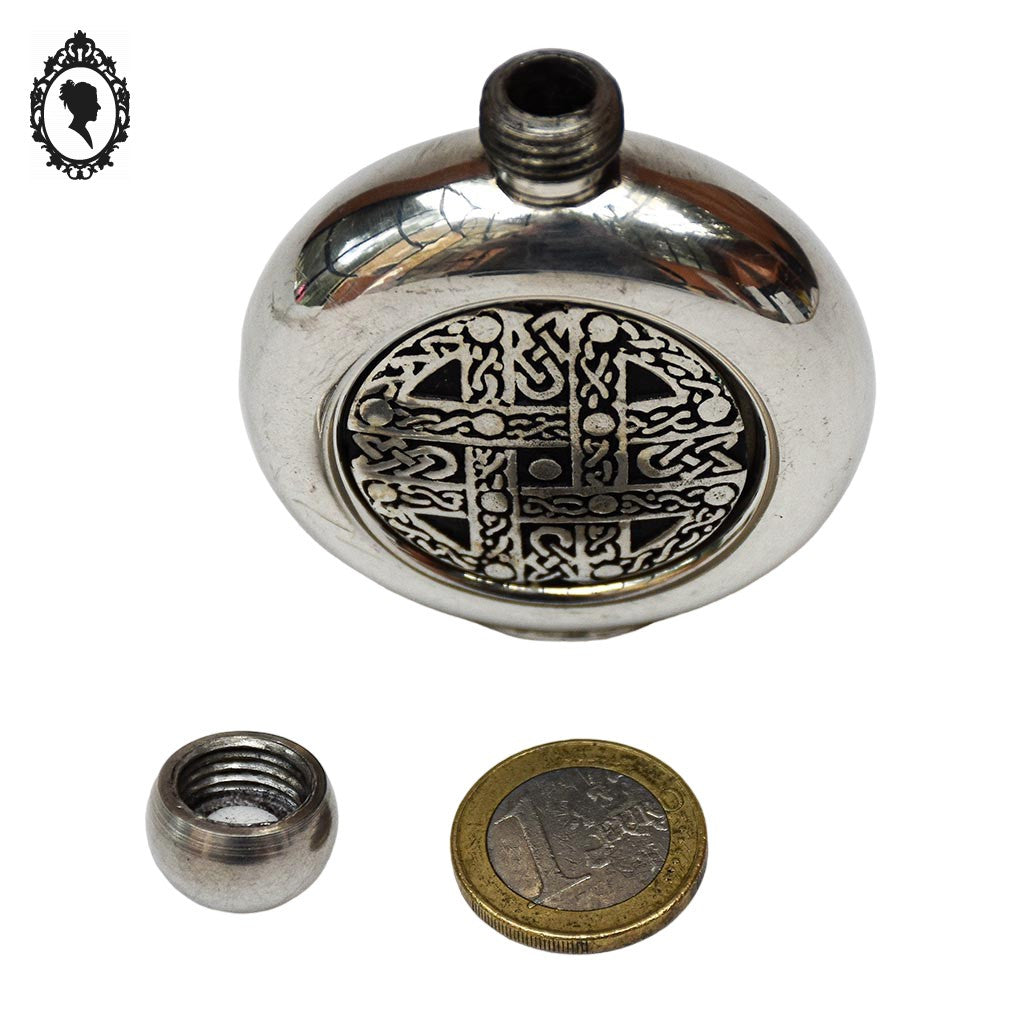 Flacon miniature circulaire en métal flasque de hanche celtique alcool ou parfum St Justin
