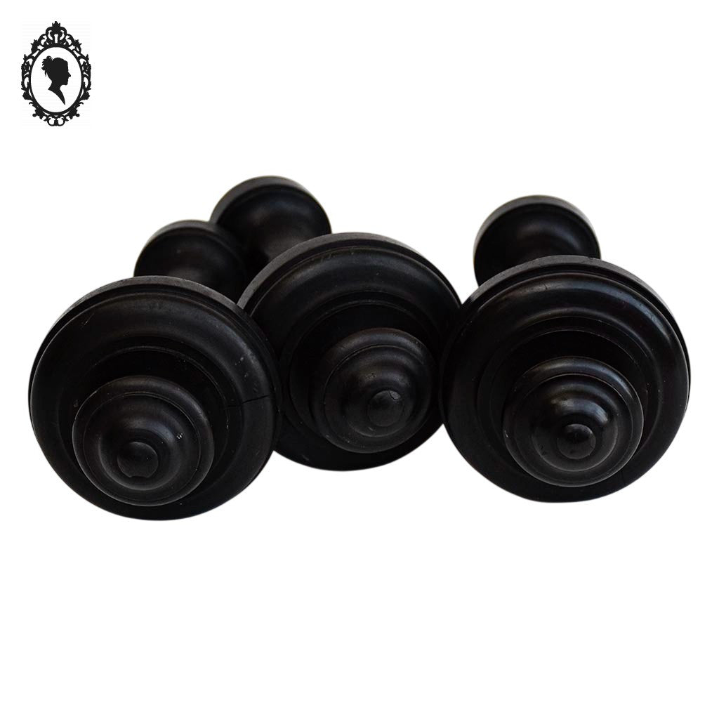 Lot 3 ornementations toupies embrasses bois noir ornement meuble ancien