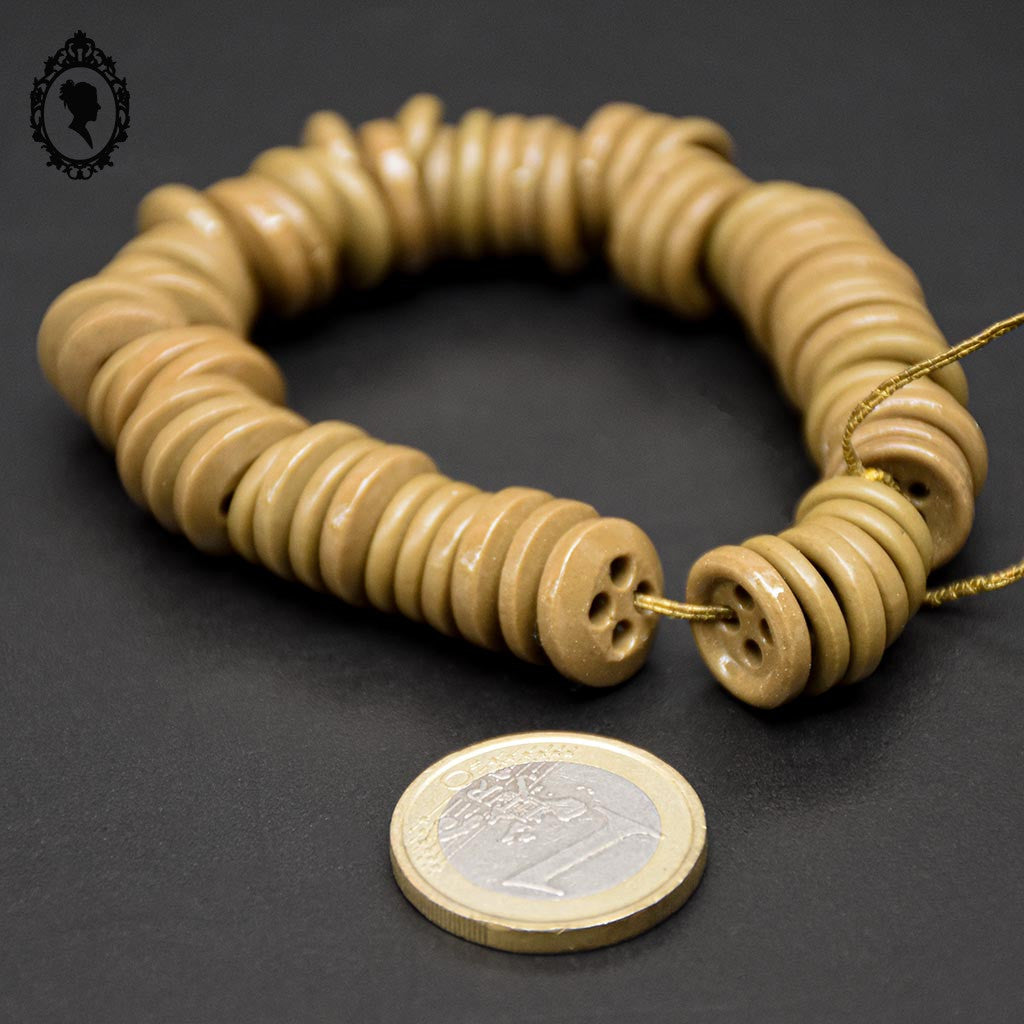Lot 61 boutons en verre de Briare beige taupe D 10 à 12 mm vintage