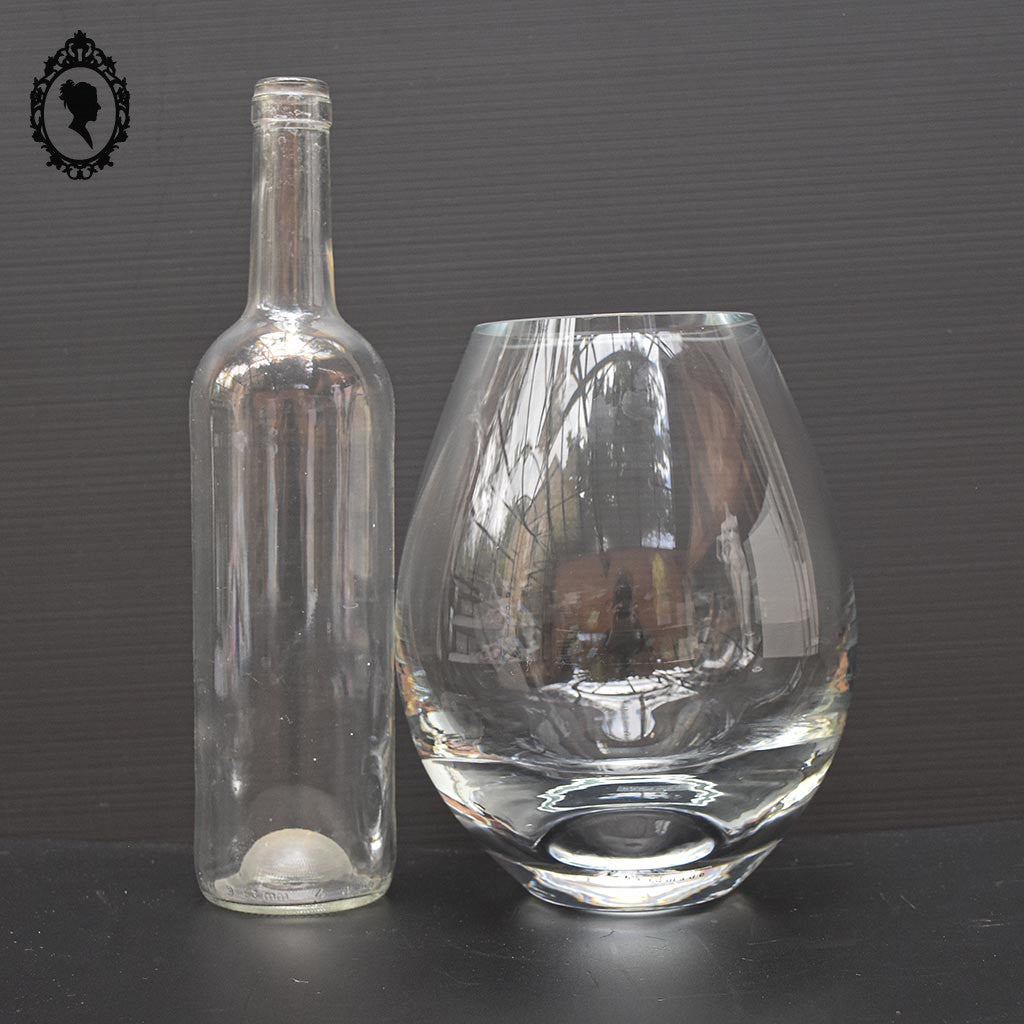 Magnifique vase en cristal épais blanc rond forme œuf handmade vintage