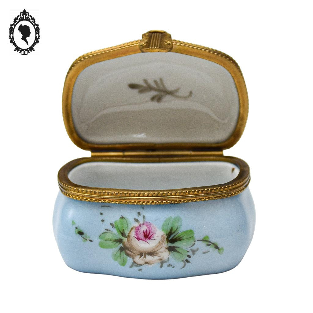 Pilulier boite romantique bleue fleurie dorée porcelaine vintage