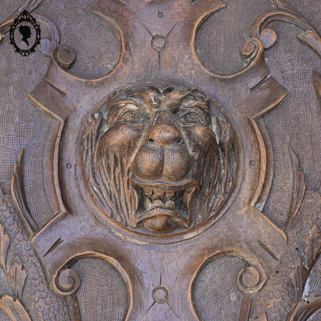 Porte de buffet bois sculpté tête de Lion office de cadre