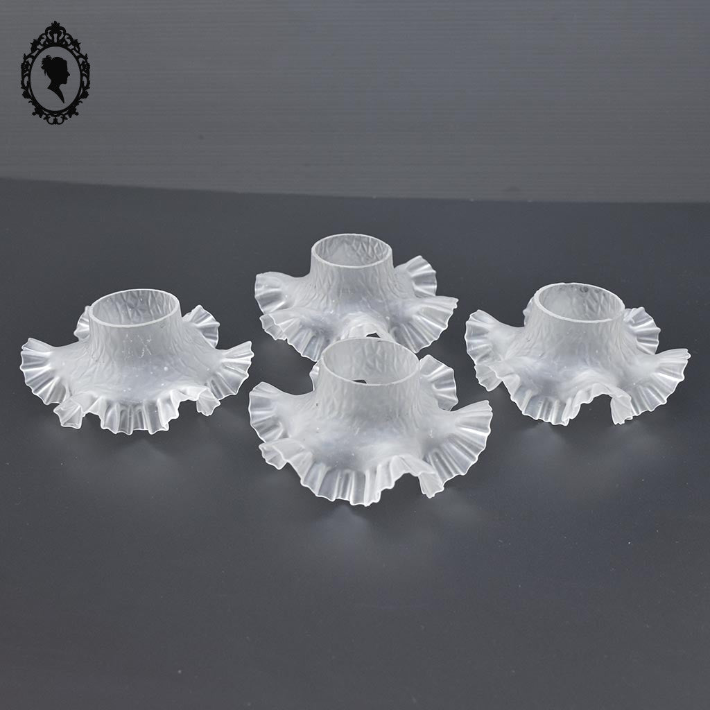 Quatre globes, abat-jour tulipe courte pour lampe à pétrole lustre suspension verre opaque vintage ancien