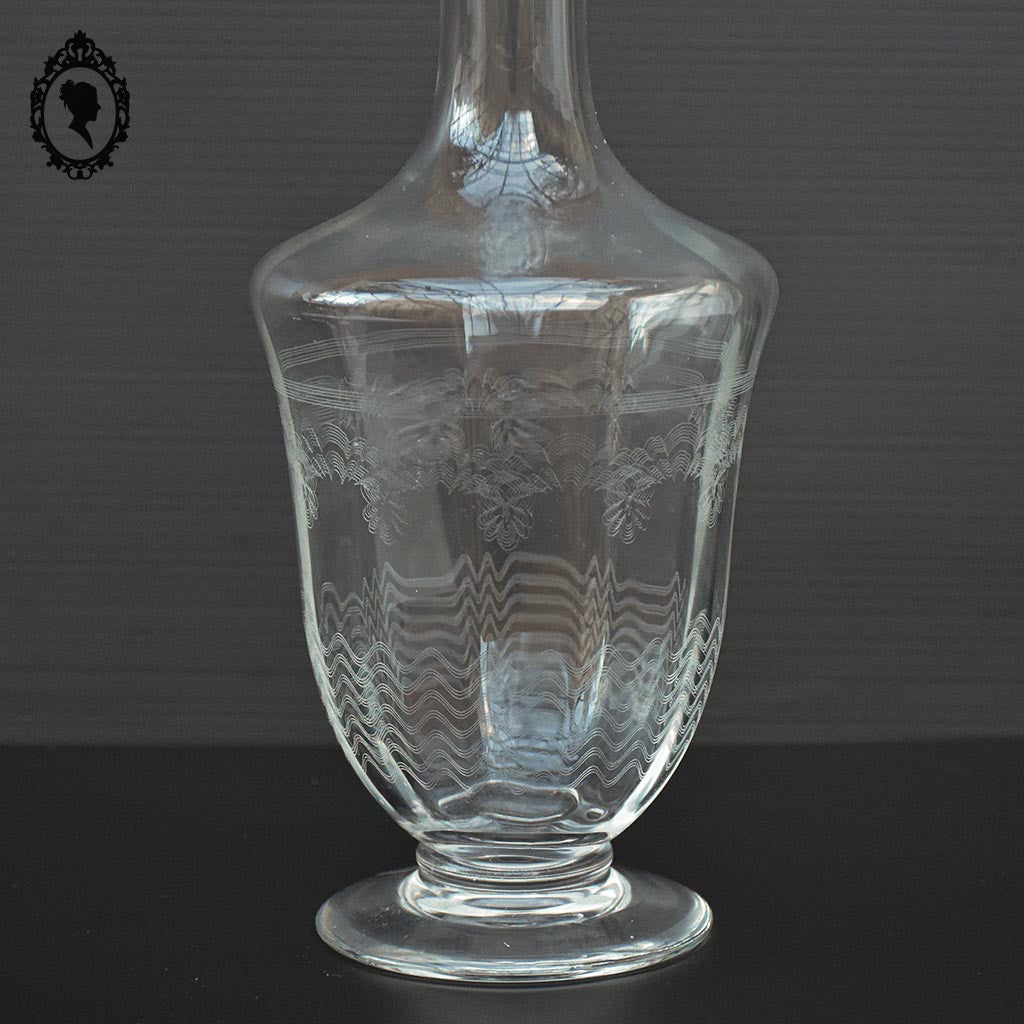 Très élégante carafe forme amphore en verre Laura Lys vintage et chic
