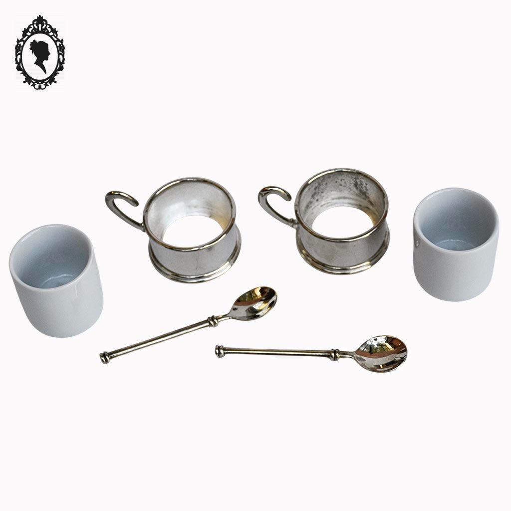 2 Tasses à café porcelaine avec support métal et cuillères vintages