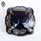 Bonbonnière signée T Limoges boîte porcelaine carrée bombée bleu doré vintage