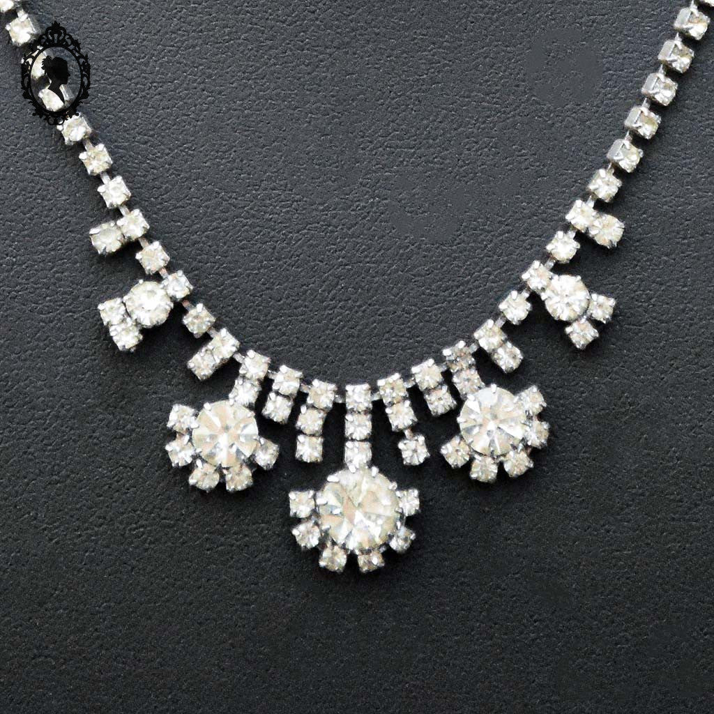 Chic collier de princesse strass faux diamants métal gris vintage