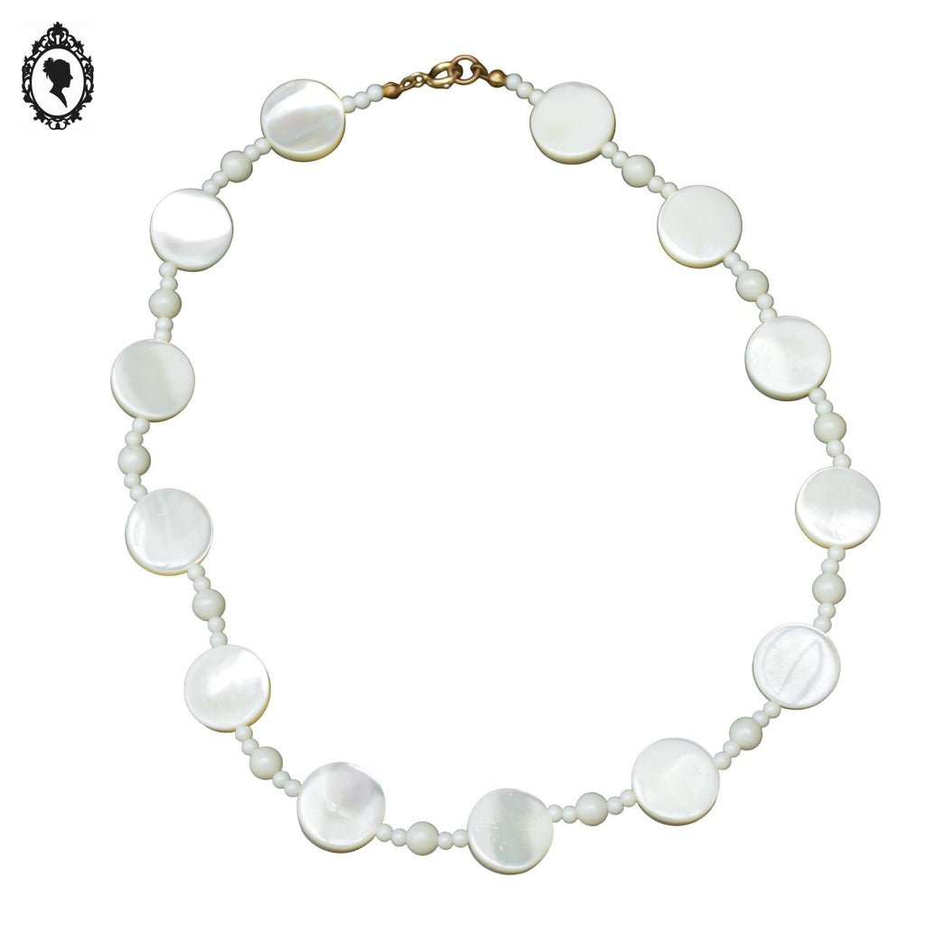 Collier ras de cou perles de nacre plates et rondes beige vintage