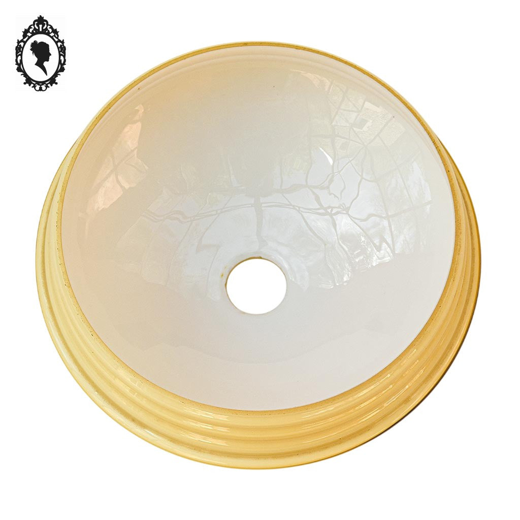 Globe tulipe abat-jour opaline beige intérieur blanc rond vintage