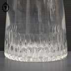 Jolie carafe ou flacon verre bouchon en pointe diamant ancienne
