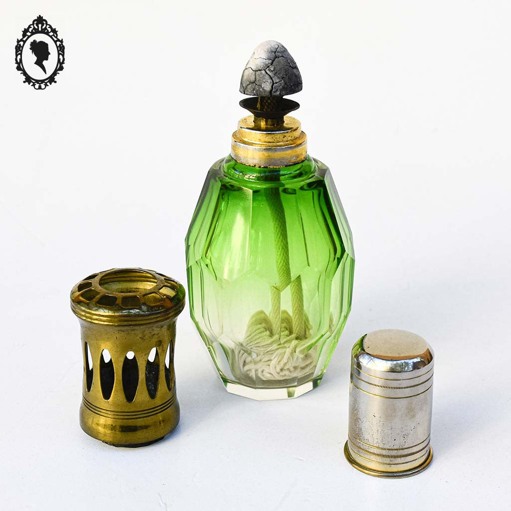 Lampe style berger collection Lusac Paris verte verre ou cristal multi-facette ancienne
