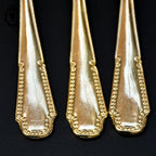 Lot 12 couverts petites fourchettes métal or doré rang de perles vintage