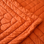 Couverture piquée ancienne orange, garnissage laine – 217 × 220 cm