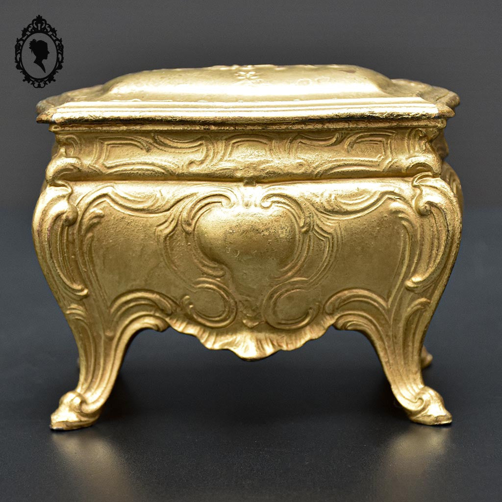 Boite ou coffret à bijoux métal forme commode bombée dorée ancienne