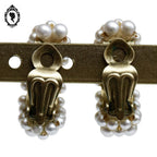 Boucles d’oreilles chic à clips demi créole petites perles de culture fantaisie bijoux vintage