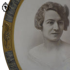 Cadre Art déco Art nouveau ancien ovale doré photo portrait femme sépia