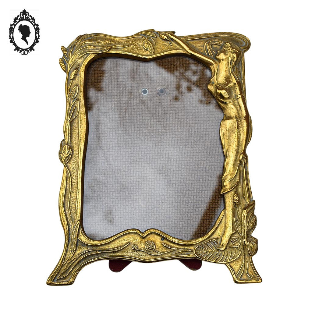 Cadre doré pour photo carte postal à poser en laiton style art nouveau