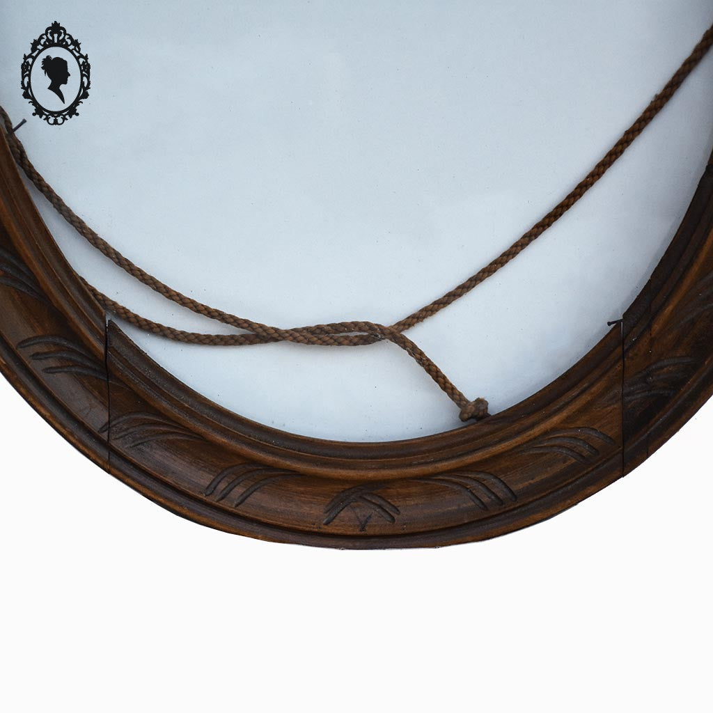 Cadre ovale en bois sculpté massif fronton arabesques + vitre verre