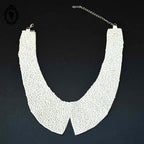 Collier col plastron blanc crème perles de rocaille