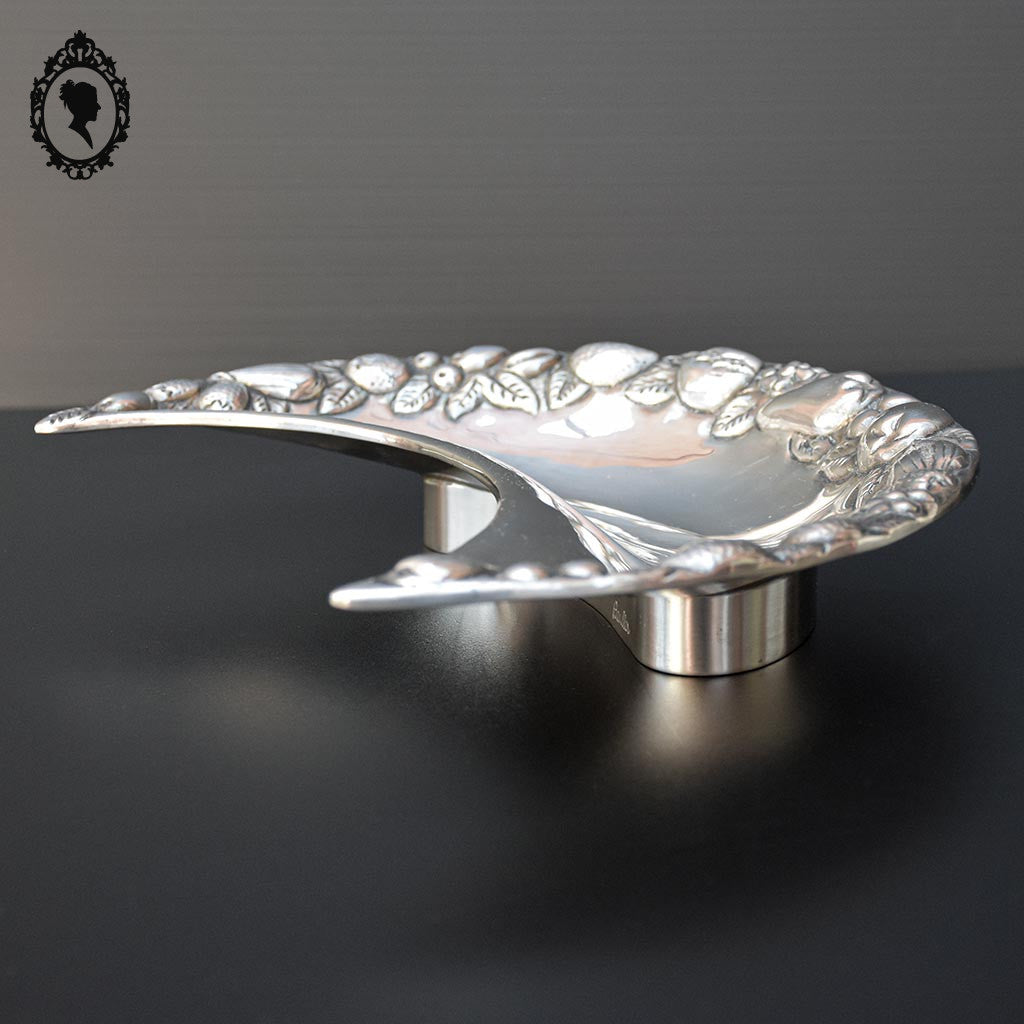 Coupelle coupe petit plat forme croissant de lune métal argenté signé Baullar