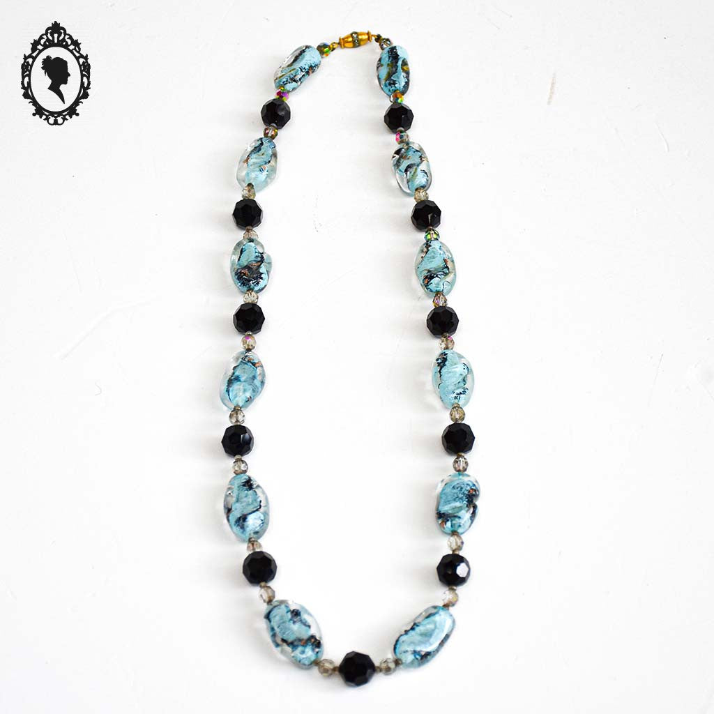 Élégant long collier perles de verre vénitien Murano bleu noir vintage ancien